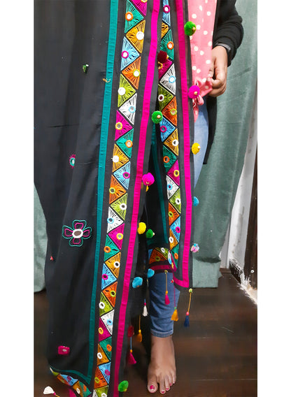 Geometric Rabari Dupatta