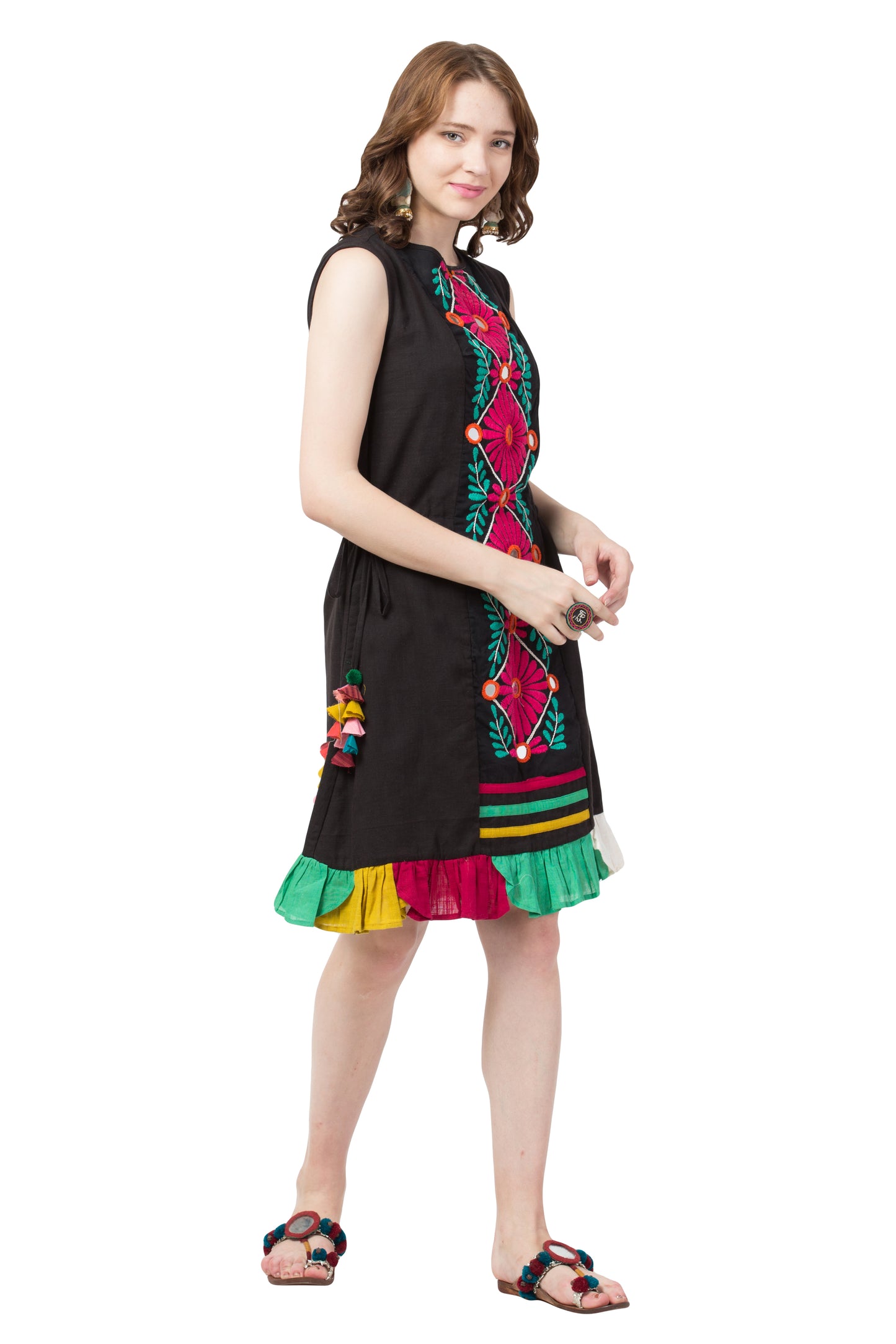 Hand Embroidery Daisy Sheath Dress - Black