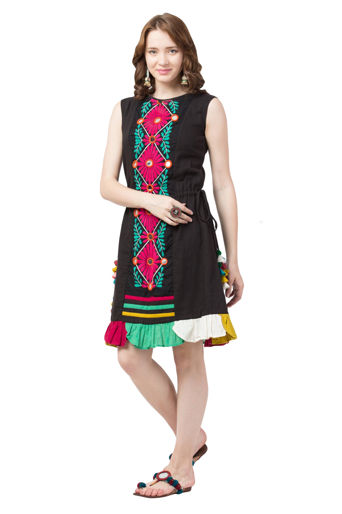 Hand Embroidery Daisy Sheath Dress - Black