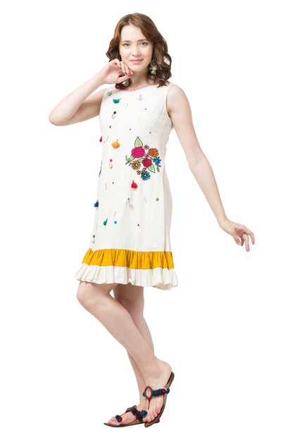 Bunch of flowers A-line hand-embroidered  dress - Off-white